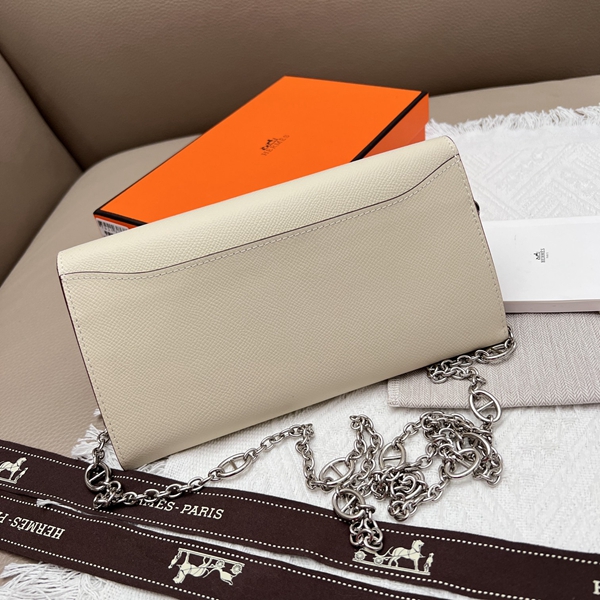 エルメス財布コピー背面デザイン